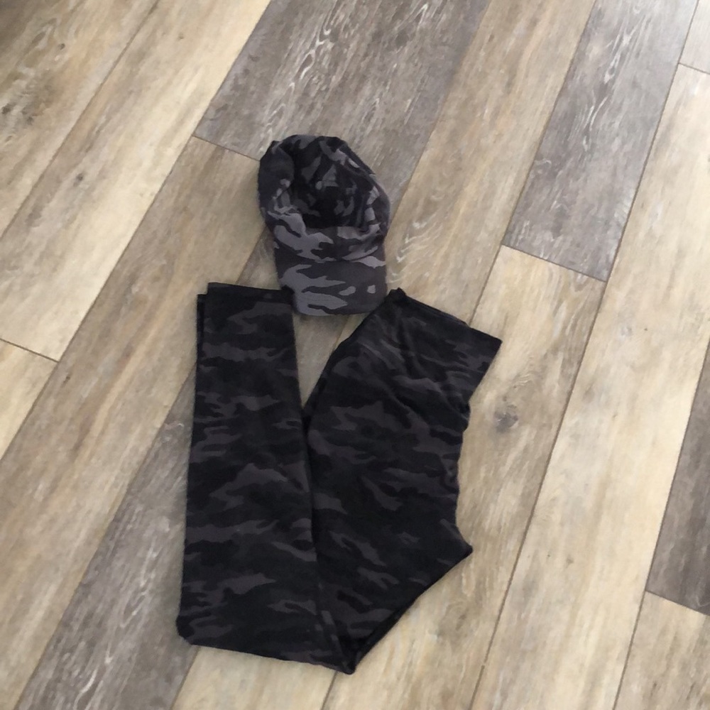 Black Gray Soft Camo Leggings High Waist with Matching Hat